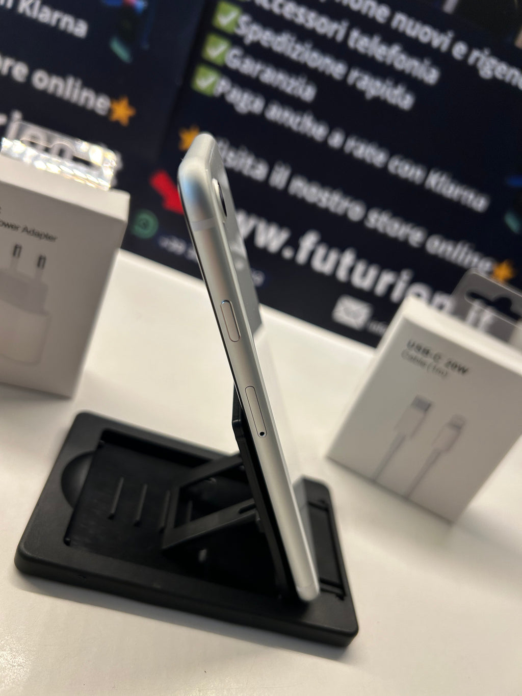 iPhone SE2020 128GB WHITE